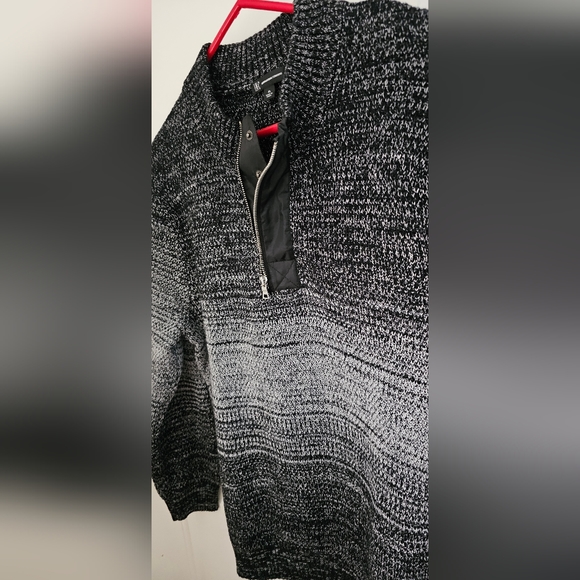 Mens 1/4 zip sweater - Picture 6 of 9